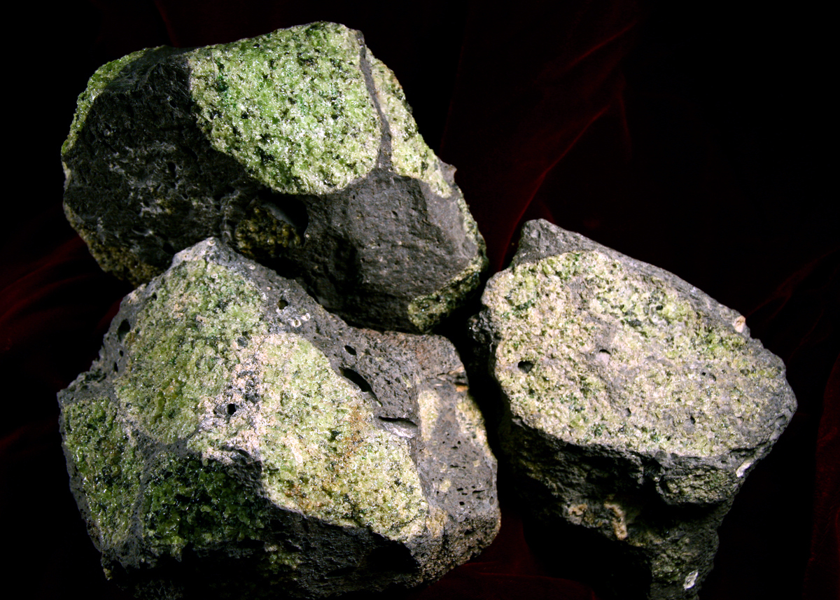 images of olivine samples