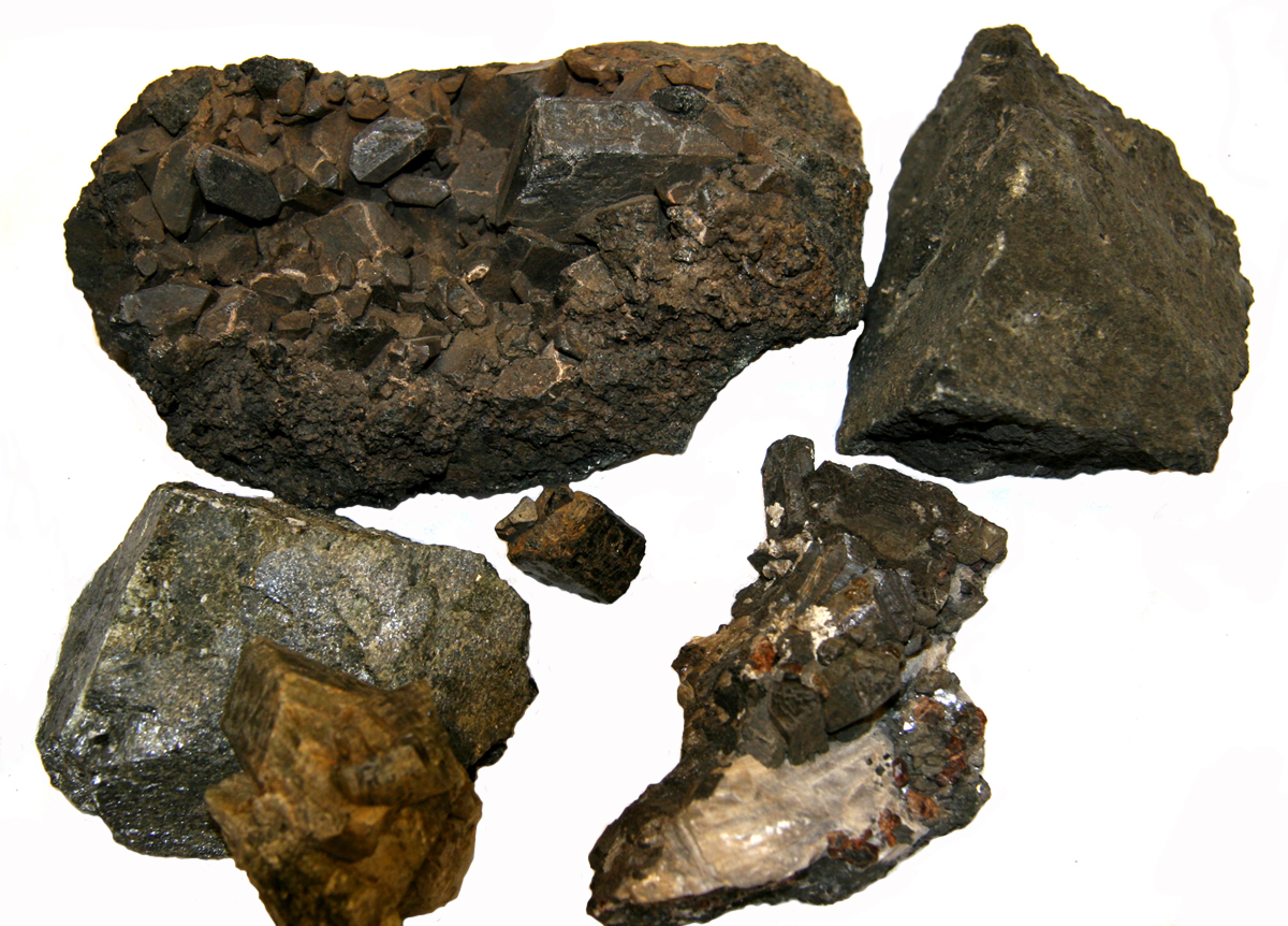 images of pyroxene samples